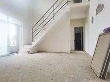 照母山 康田蔚蓝海 带露台 停车方便 高楼层视野好 电梯房