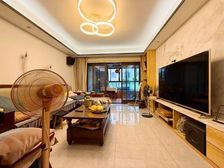 精装大平层洋房 270万可少 带车位 沙滨路融创次新小区