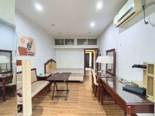 芭暑本布指彪房 精装两室 拎包入住