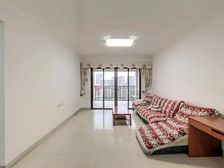 深业城一期大面积精装三房,中层采光好,户型方正。