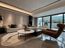 (工抵直降60万)彩云湖精装现房,划杨家坪中學,轻轨站30米