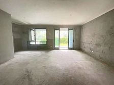 (工抵直降35万)南坪商圈别墅,3层带花园露台,轻轨200米