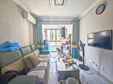 出门商场,地铁口旁,南北通精装修拎包入住, 高楼层视野采光好