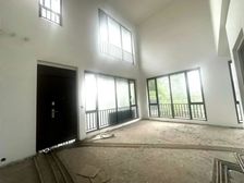 东南向 单边位花园120平 地下室120平 实用400平