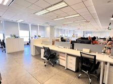 古北商务区 东银中心 整层带装修 近古北财富中心古北SOHO