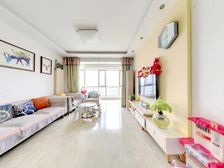 南排两居 视野好采光好 装修好 带包就住