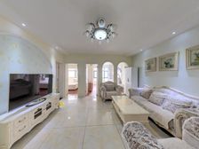 新天地精装修 好位置 有车位 有小棚 采光全天无遮挡