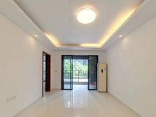 地铁盘 万科沁园 南向三房 装修保养好 带平台