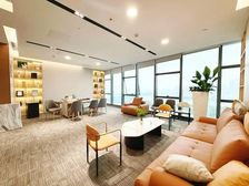 一线海景 前海金融中心整层高免租期 豪装带家私 使用率高