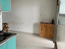 走路到地铁站的直线距离800:大二房+中间楼层+得房率高