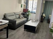 新上房源:惠桐苑 精装拎包入住 房东回市区随时看房