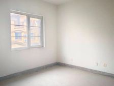 首创国际半岛伊维萨小 3室3厅3卫 毛坯 220万元