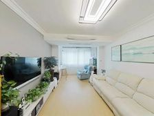 2楼送南 露台 精装修3年价格可谈 看房随时