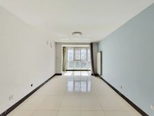 兴海家园日苑 低密板楼近地 铁 中层有钥匙 满五税少首付不高