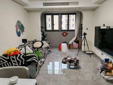 士弘苑精装修 中套大两房 价格好谈 自住随时好看房 诚意出售