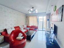 大朗大润发商圈,业主诚意出售,金域蓝湾大2房