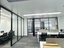 徐汇滨江超性价比 绿地汇中心丨120平精装,拎包办公,可看江