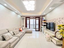 看中庭装修保持好 采光户型都巴适 随时看房有钥匙