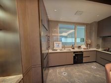 万达旁 龙憩苑 豪华装修 大平层 一梯一户 地铁口