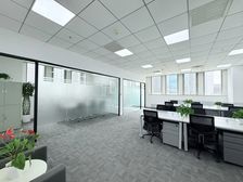 荣昌东街 170平精装带家具 拎包入住 一价全含