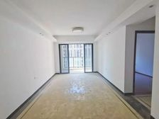 真实在售 中间楼层采光好 南向采光好 小三房 医疗配套成熟