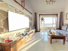 急售!亚泰澜公馆 洋房顶楼带阁楼露天使用面积达180平