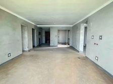 融创文旅城N区 4室2厅2卫 毛坯 85万元