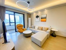 VR新上丶精装拎包入住丶轻轨旁丶业主急售丶