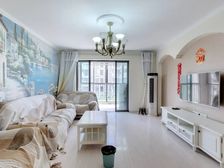 中海星湖国际户型方正卧室朝南带阳台户型通透客厅宽敞