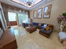 多湖核心三江国际联排,自住装修只卖毛坯价,带前后花园