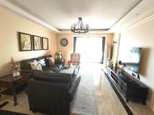 保利海棠湾 中间楼层采光好 满五 产权清晰 双卫格局