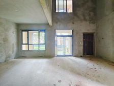 正规商品房 房龄新 双卫格局 低容积 朝南 车位充足