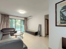 逸景翠园 位于东区花园位置,户型好,干净舒适