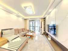 地铁口150米,精装两房,配套齐全,业主急售!