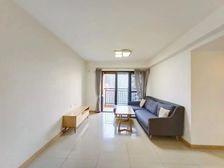 万科金色城市,总价130万,首付25万,南向三房,近地铁可看