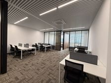 神舟路地铁口 全新装修 面积100-300方可选 拎包办公