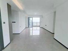 美的东越湾 一线江景房 201万带精装 配套齐全 可预约看房