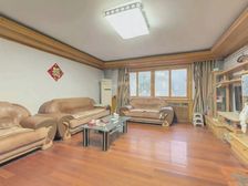 金城小区 有电梯 带南向车库 三室 金城 二 中 天地广场西