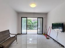 要钱不要房了,不讲价,一口价95万 106平,全新装修