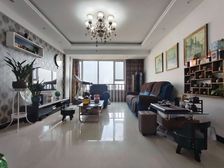 喜欢平台,阁楼的看过来!东湖印象!2梯2户!三阳开泰!赠车位