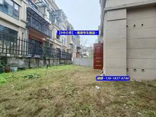(渎!姗!湖,下叠端户别墅)带100平花园,地下室