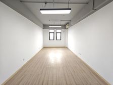 洞泾繁华地段 精装特价办公室 一口价1800包物业 招商直租