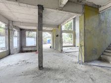 溢盈湖畔别墅 6室2厅 231.3平