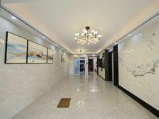 保利中央公园 精装南向4房 价格可谈 地铁3号线 看房方便