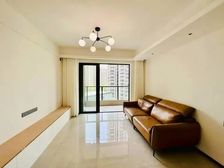 美的东樾湾,定制家私电器,南向望花园,拎包入住,价格可谈