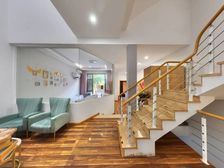 城市别墅 五室三卫 私产满5年 手续全 无违建 诚意出售