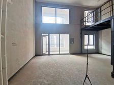 梅溪湖建发央著 中层复式毛坯4房 有车位 配套西雅 地铁口