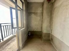 富盈御荷新家具环保装修采光好停车位免费