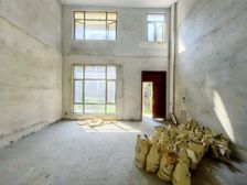 东莞市中心,植物园旁边位别墅,私家300平大花园,位置安静