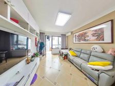 明秀山庄B区多层一楼跃2楼,